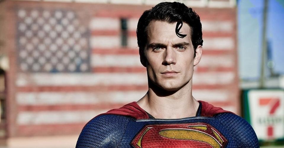 Henry Cavill Reveals Himself to Be Lucky & Privileged To Reprise Superman Again