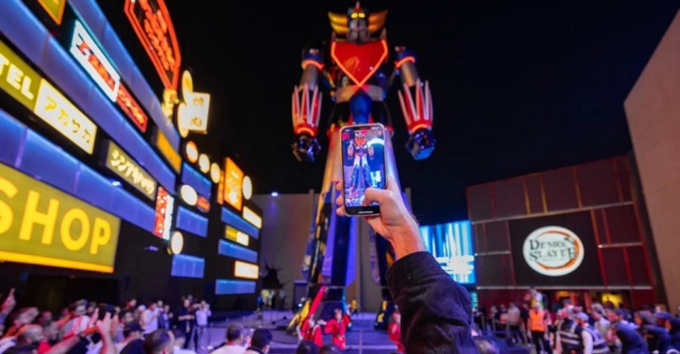 World's Largest Metal Statue Of Grendizer Unveiled In Saudi Arabia