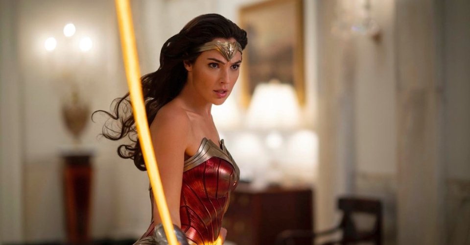 #12 Wonder Woman's Lasso of Truth - Best Superhero Weapons