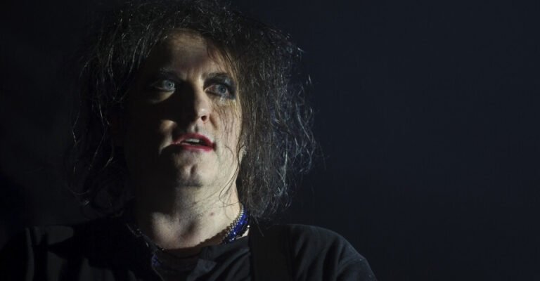 What Did Cure Star Robert Smith Do