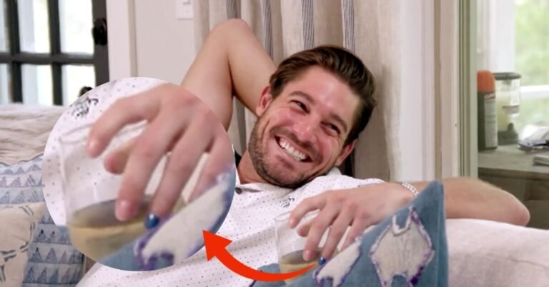 Why Does Craig Paint One Nail? What Does One Fingernail Painted Mean?