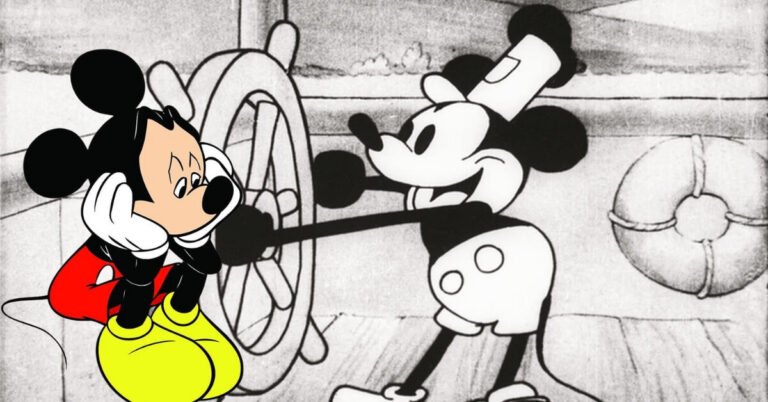 What Does It Mean Now That Mickey Mouse Is Public Domain? Mickey Mouse ...